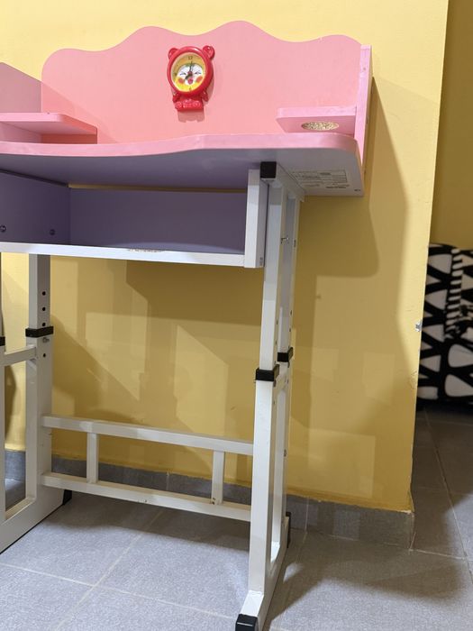 Birou pentru copii –reglabil pe inaltime