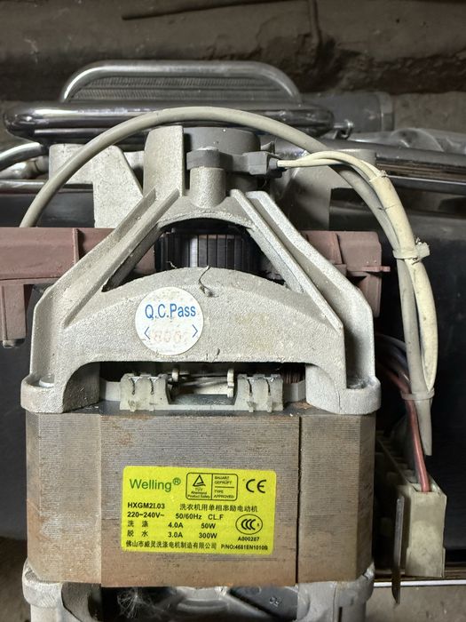 Продам Мотор от стиральной машины