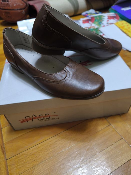 Pantofi piele de vanzare