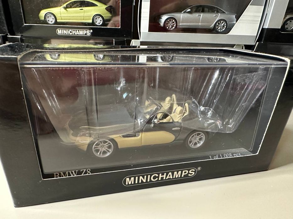 Macheta Bmw Z8 1:43 Minichamps