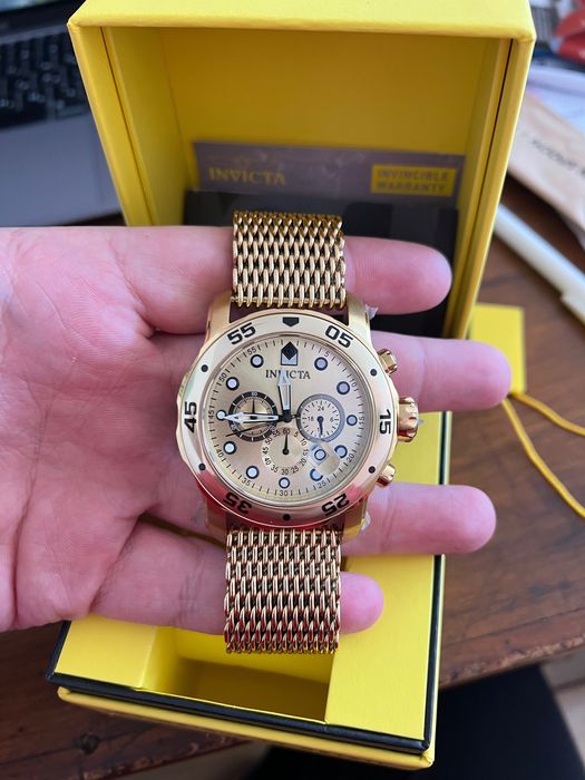 Часовник INVICTA