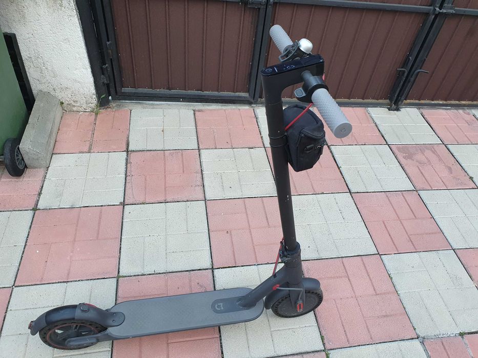 trotineta electrica Xiaomi M365 stare buna