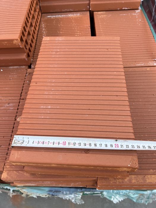 Caramida interior 12