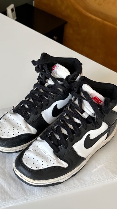 Vând încălțăminte în stare foarte bună (Ugg, Nike etc)