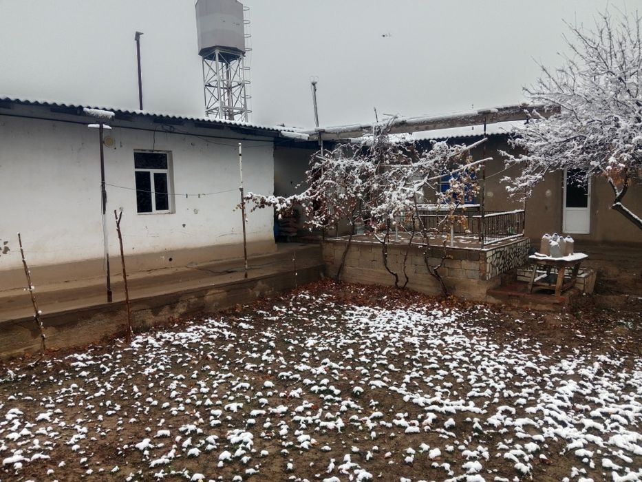 Срочна сотилади ховли уй