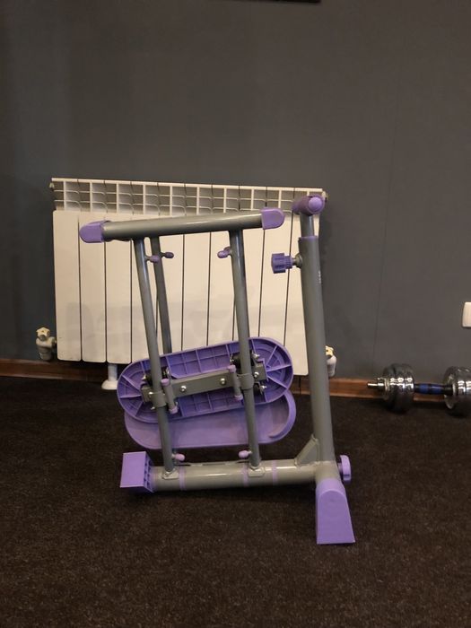 Тренажер для ног и ягодиц