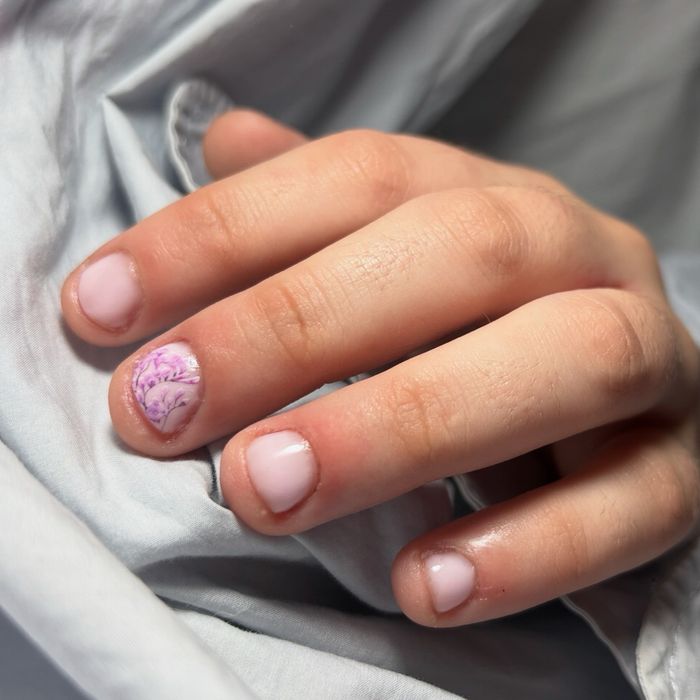 Manichiură în Galați