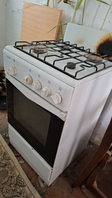 газовая плита рабочая