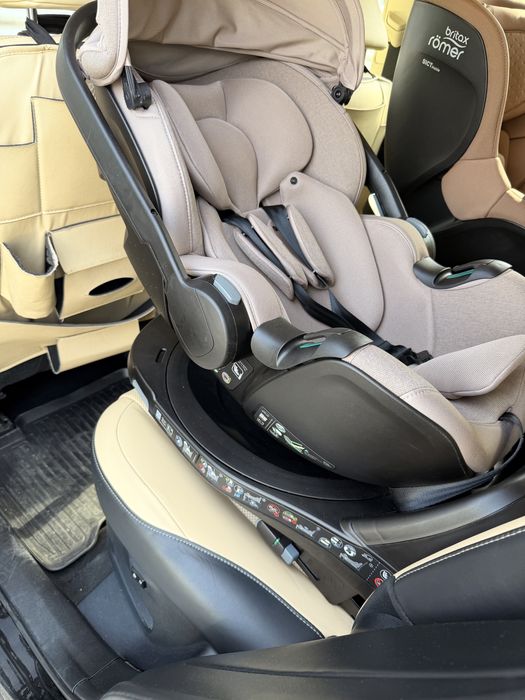 Scoică auto Britax Römer Baby-Safe Pro + bază isofix