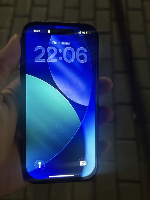 Продам iphone 16 pro