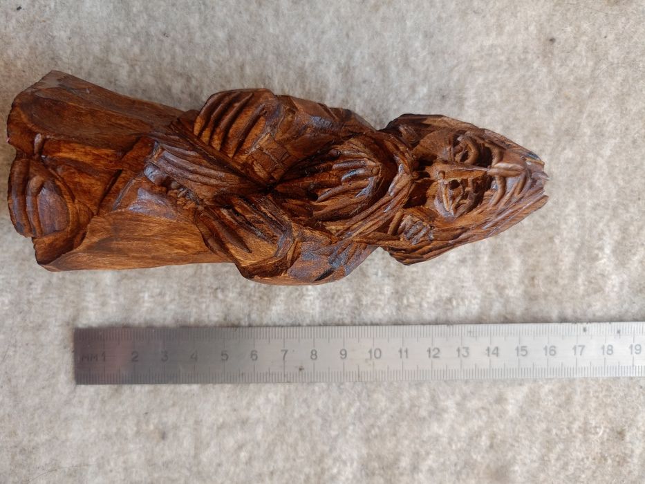 Фигури от дърво, дърворезба