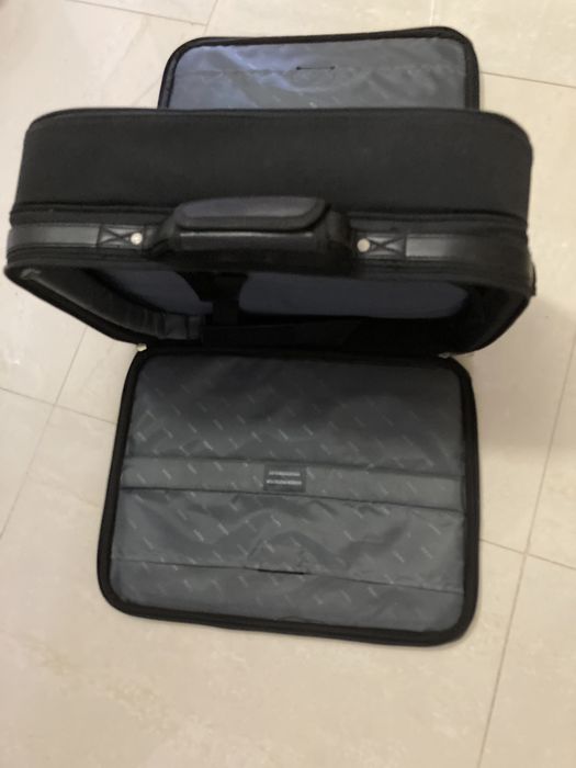 Geanta laptop . geanta business