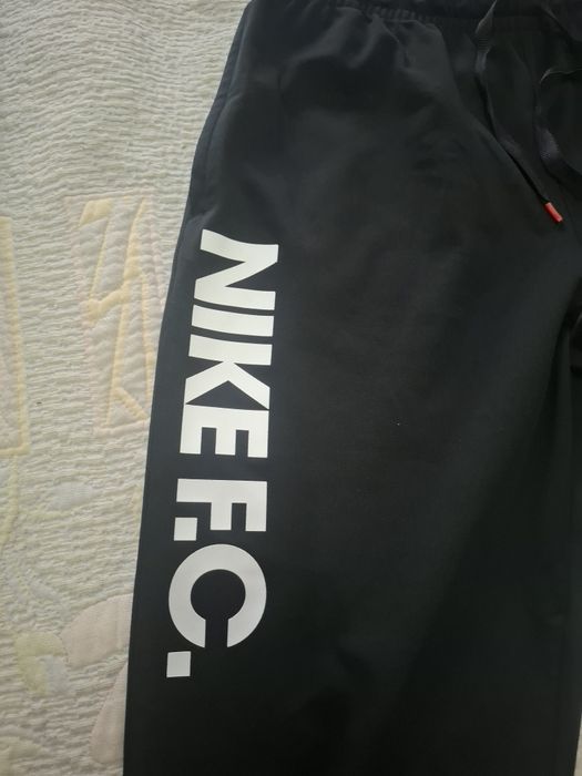 Панталон Nike F.C. Dri-fit