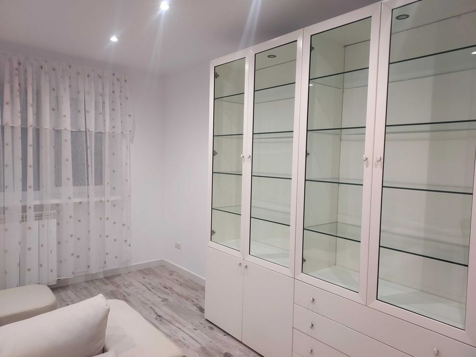 Inchiriez apartament 3 camere Precista