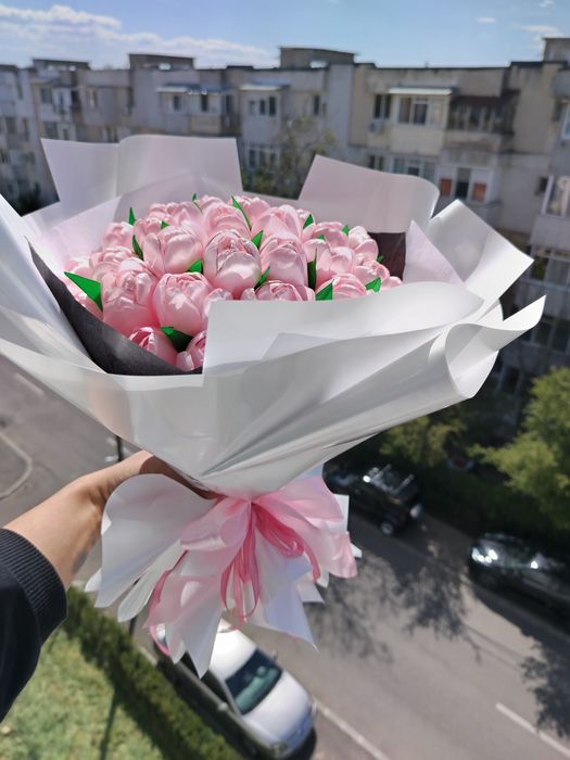 Buchet Lalele satin