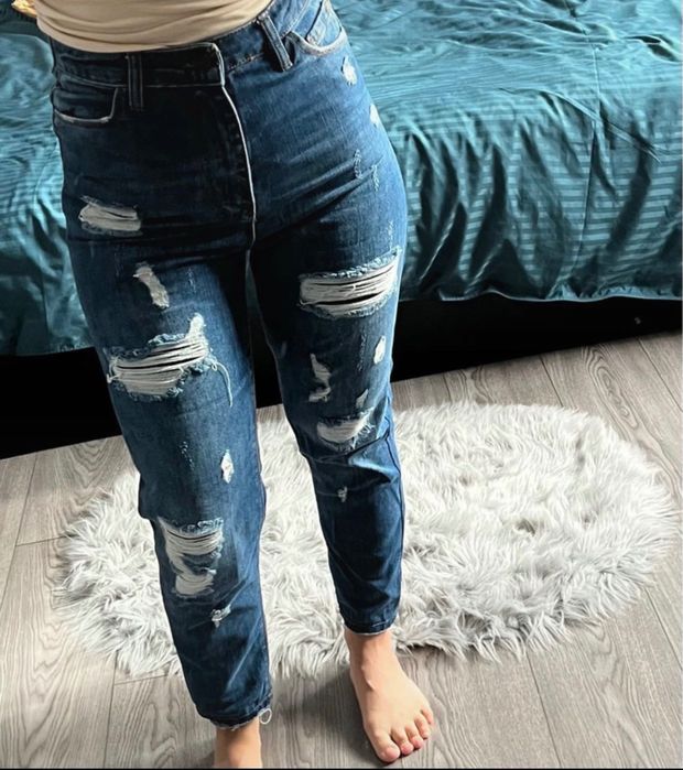 Pantaloni blugi