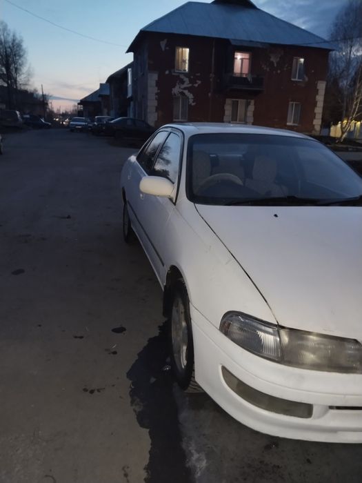 Продам АвтоТойотаКарина1996.г.в...