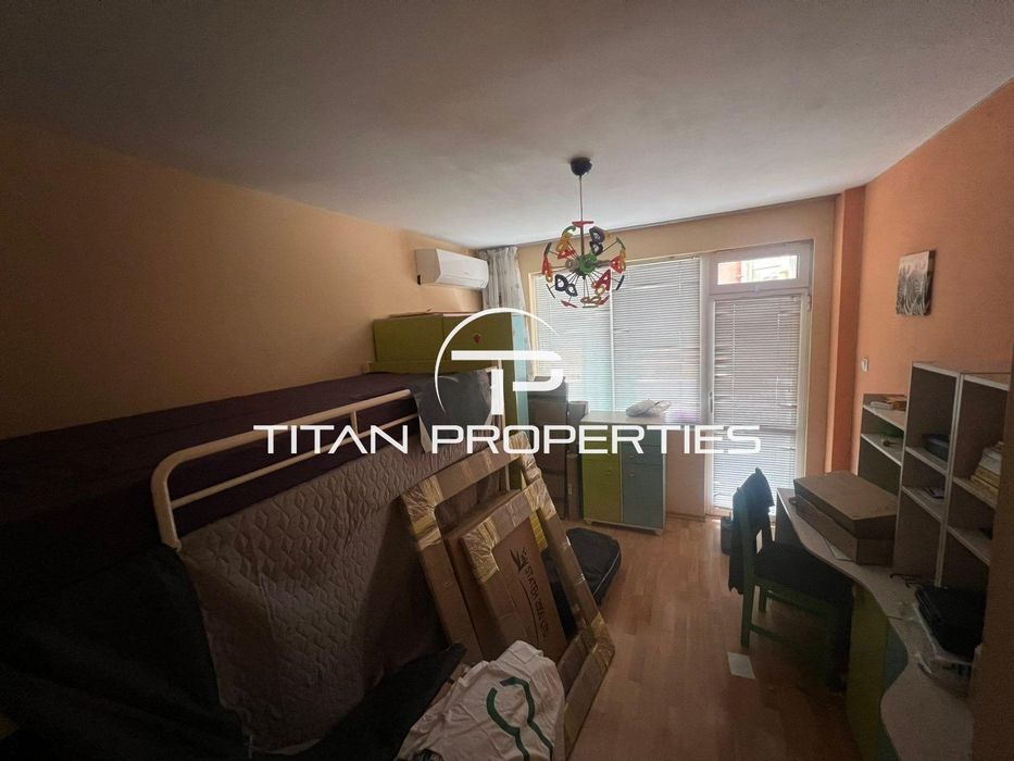 Тристаен, под наем, ж.к Възраждане