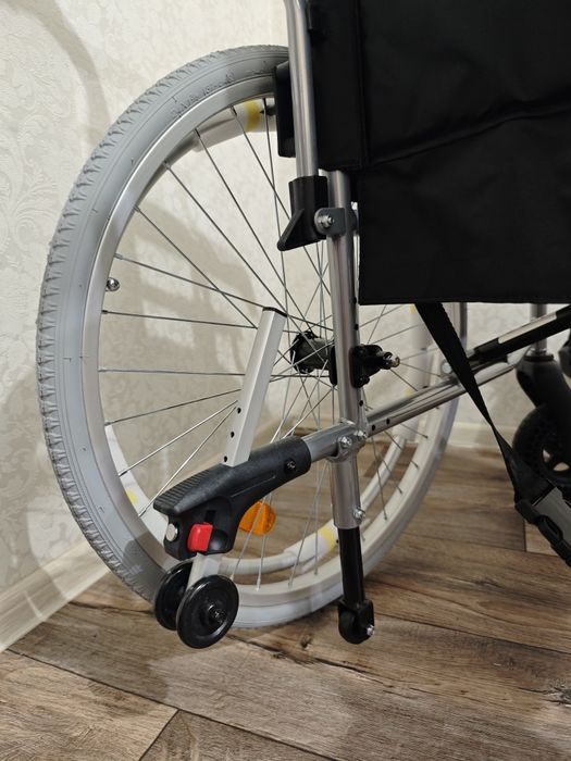 Коляска инвалидная