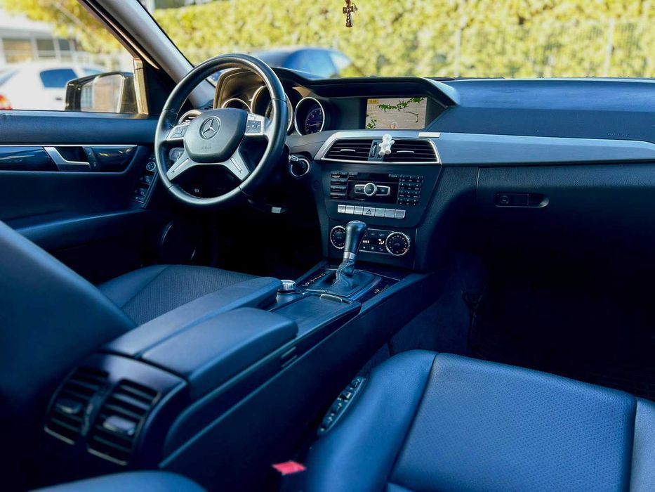 Mercedes-Benz C 200 CDI 7G-TRONIC