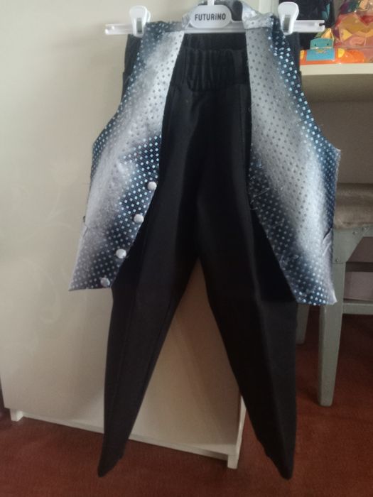 Продам джинсы на мальчика