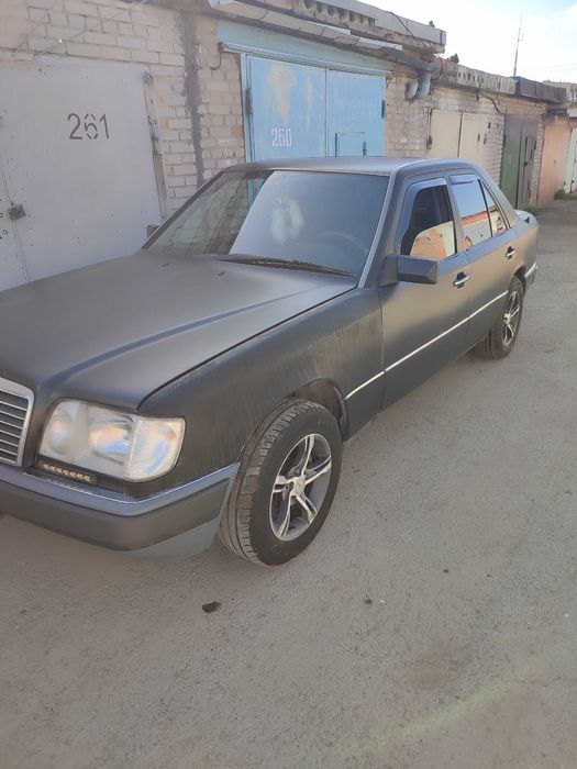 Мерседес Бенц  w124