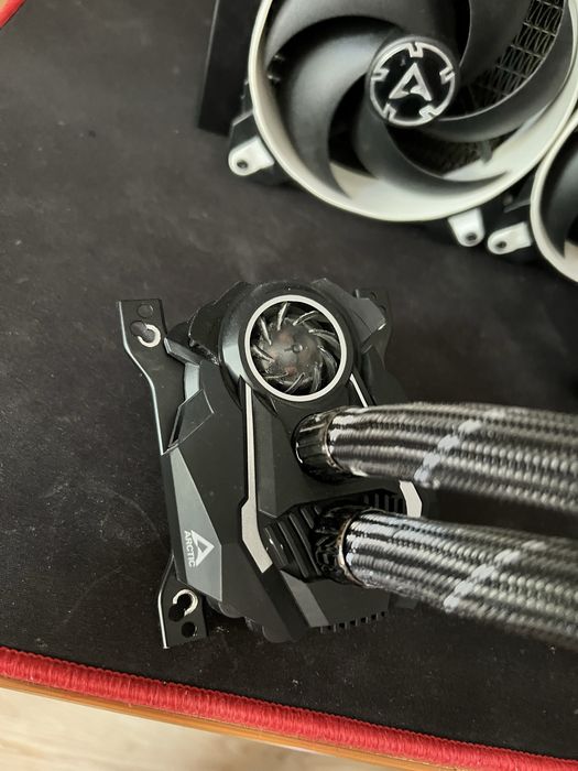 Cooler Arctic Freezer II (Intel Amd) 240mm