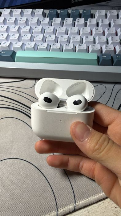 Аирподс 3 серия неплохое