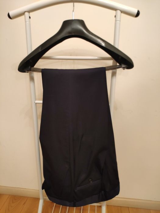 Doua costume barbati