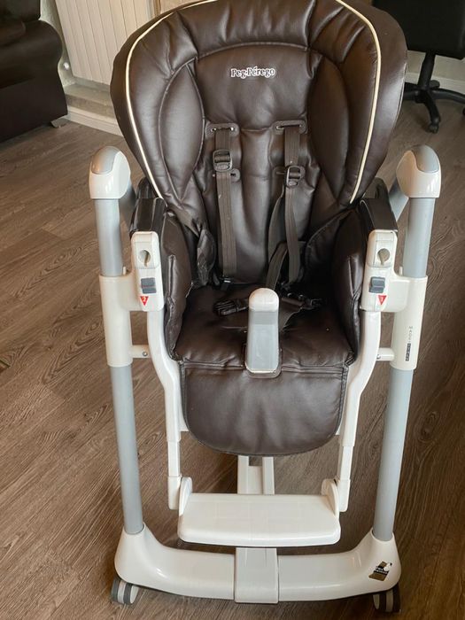 Детский стул для кормления Peg Perego