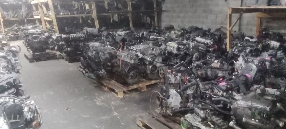 Авто разбор Ауди Мерседес.