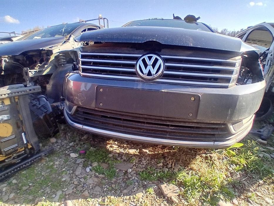 Fata completa Volkswagen Passat B7 Break 2011
