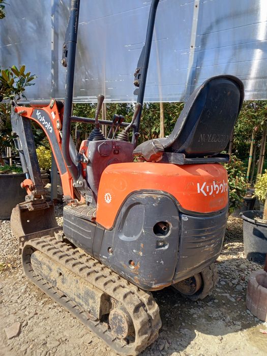 Vand  miniescavator in bună stare de functionare