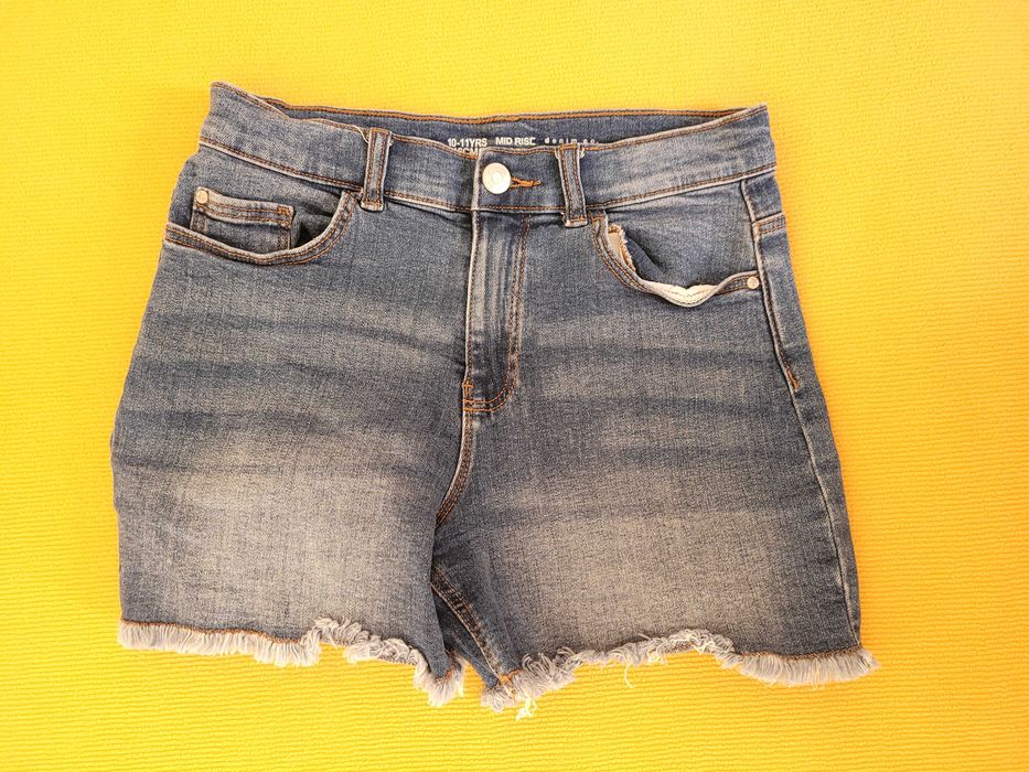 Set fusta si pantaloni scurti pentru fetite