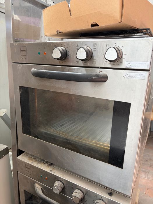 METRO PROFESSIONAL Cuptor Multifunctional GCO2001