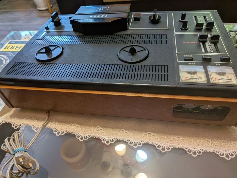 Magnetofon  Tesla B101 Stereo  foarte RAR!