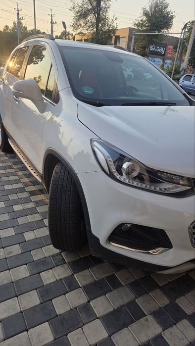 TRACKER 1 premier