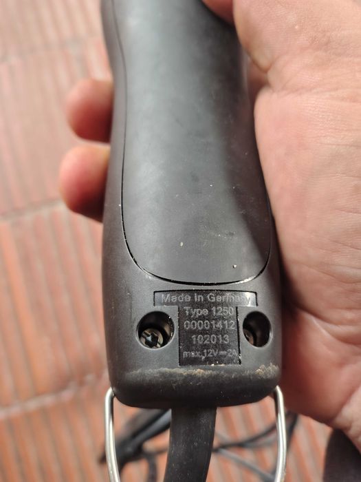 Машинка подстригване на животни кучета