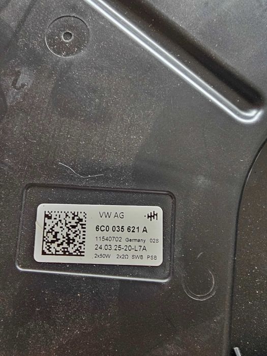 Vw golf 8 Subwoover Фолксваген голф 8