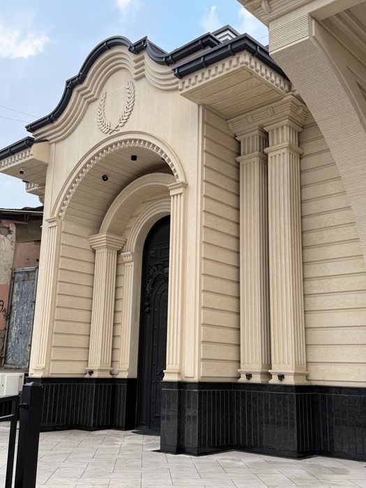 Granit travertine sokol fasat