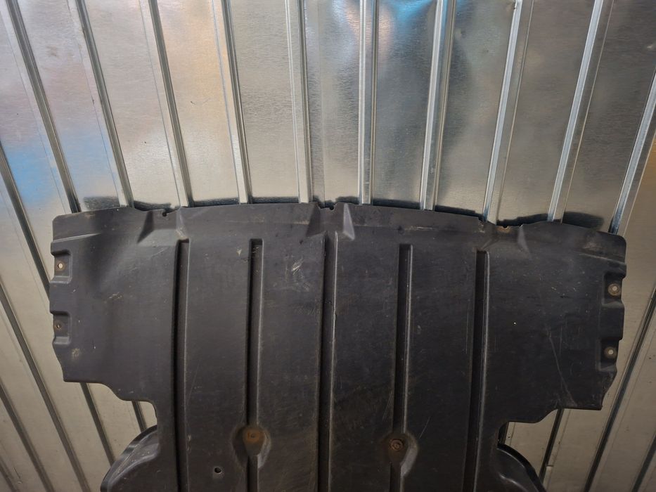 Scut motor Original BMW E81 E82 E87