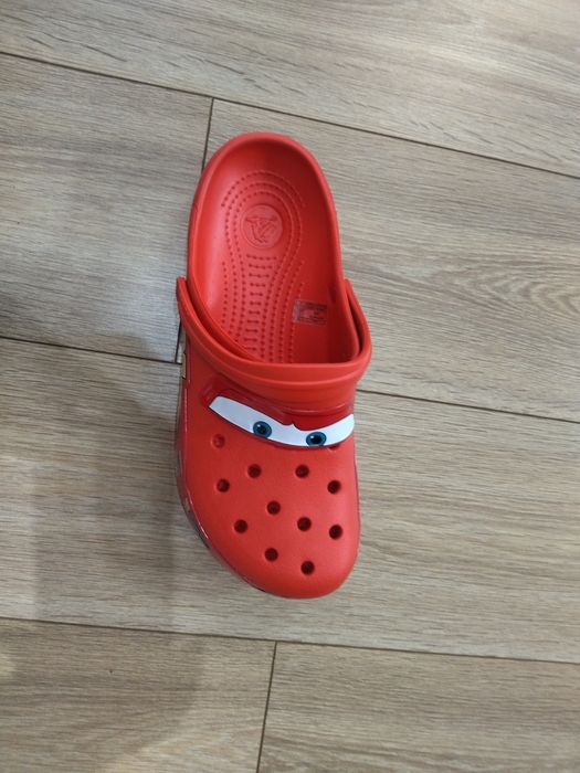 Продам кроксы сланцы