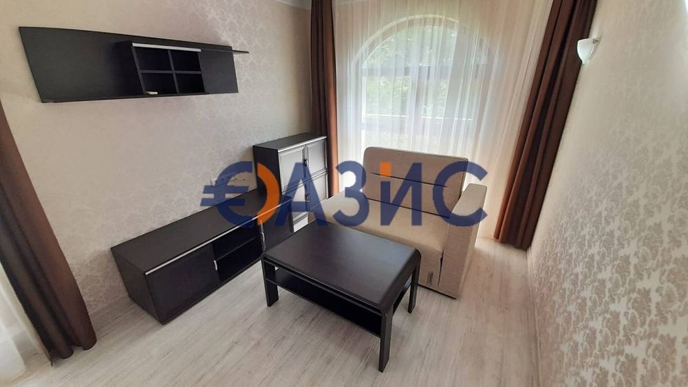 Продава се Двустаен апартамент в к.к. Слънчев бряг - 62 кв.м за 1396 €/кв.м - Снимка #9