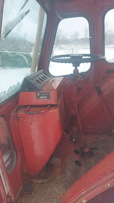 Продавам трактор ЮМЗ