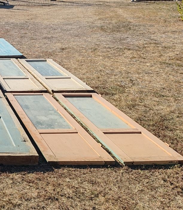 Продам двери бу.