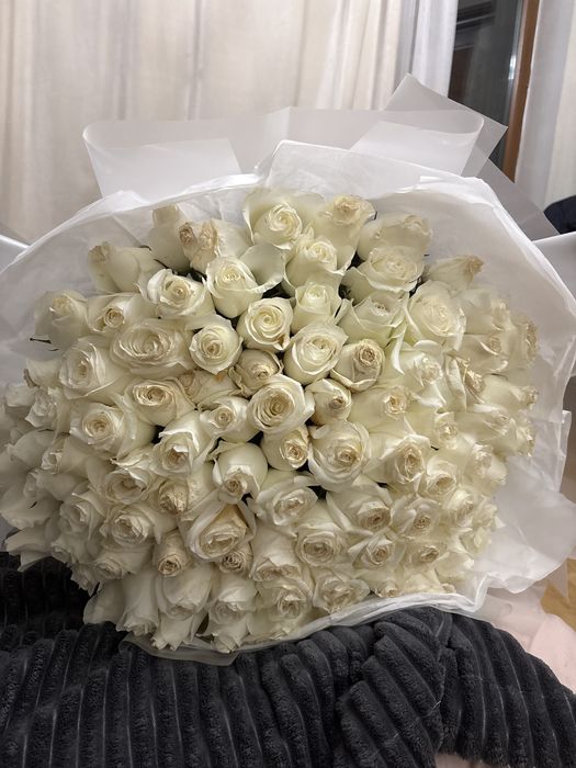 Букет 151 белая роза