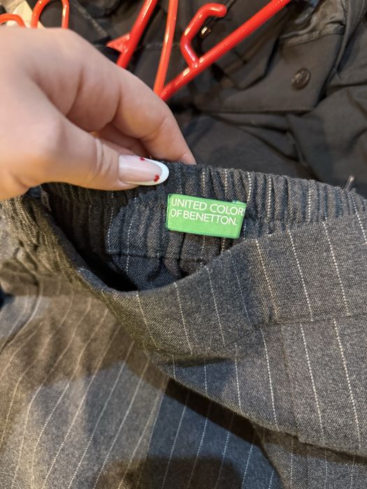 Costum din stofa Benetton NOU