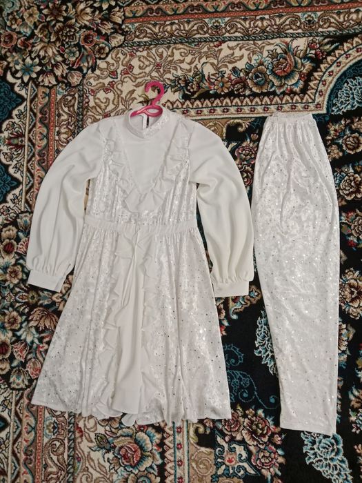 Kelinlik libosi, ansambl