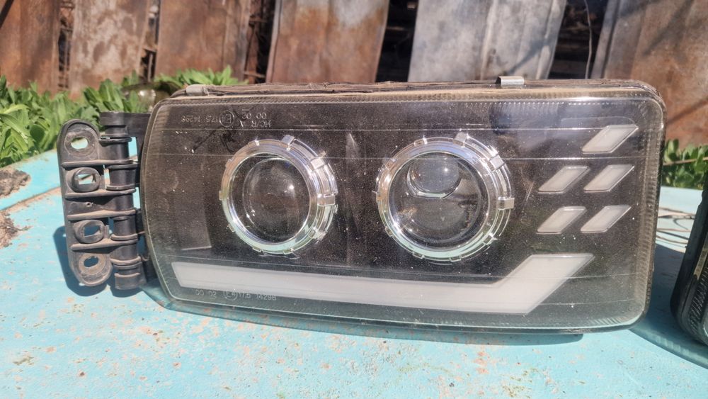 Фара би лед ивеко стралес