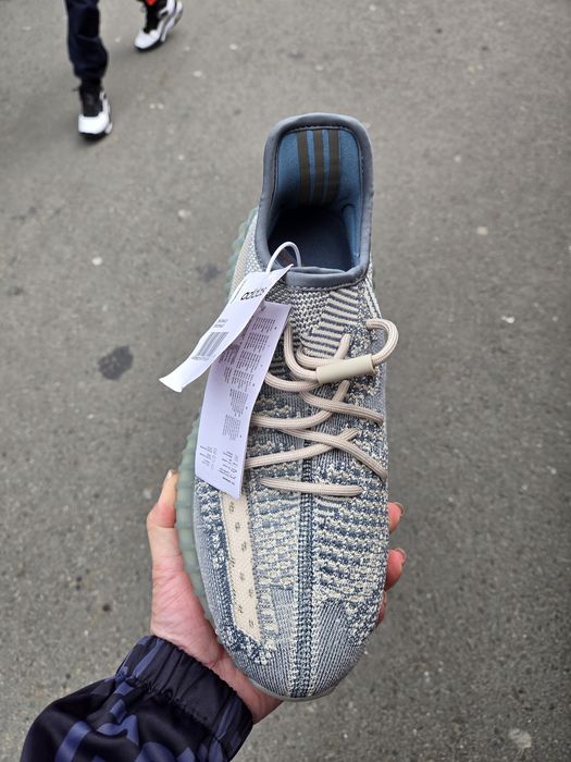 Yezzy adidasi  noi cea mai buna calitate